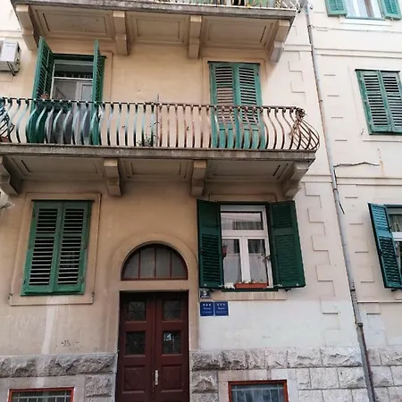 Old Town Lantern * Split